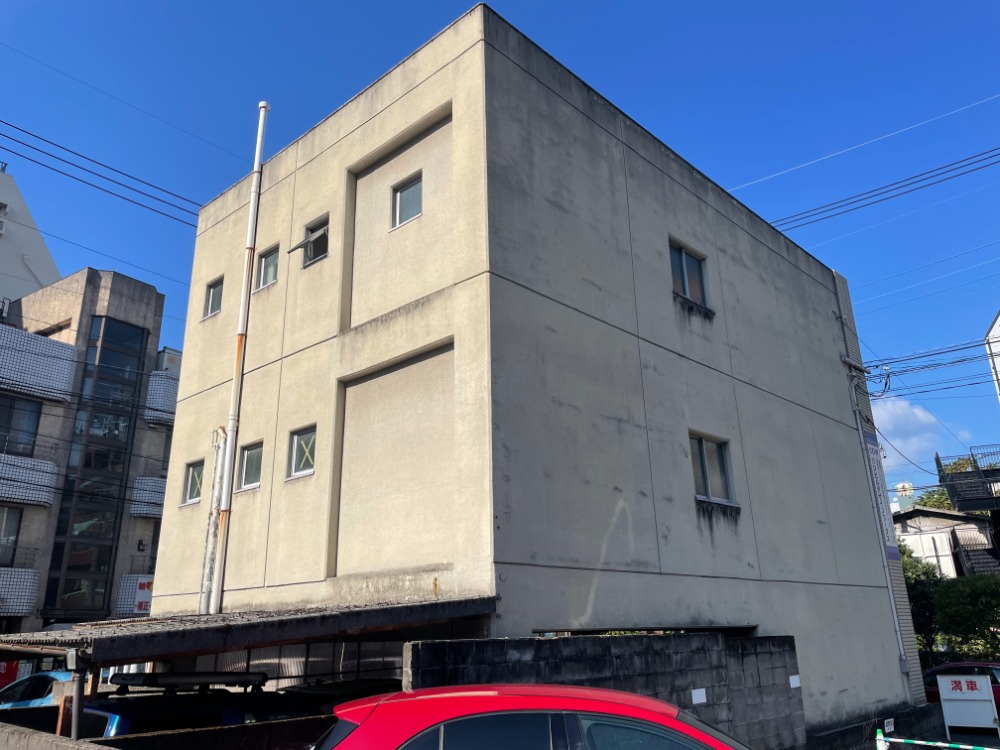 ビルの塗装前